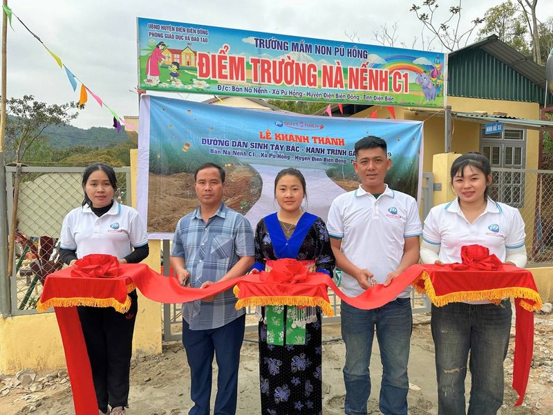 Hình ảnh cộng đồng XVIP với người chơi đang tận hưởng trải nghiệm cá cược cao cấp